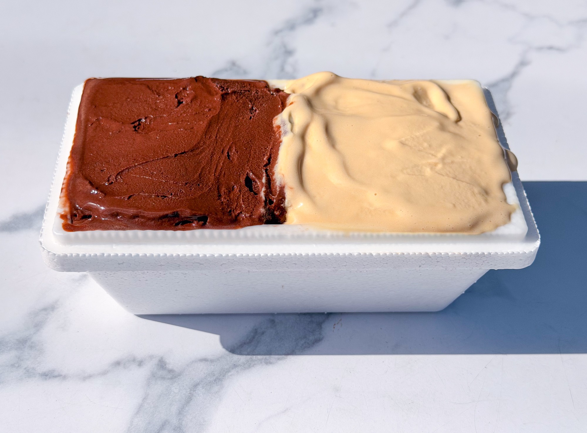 Gelato Tub 1/2 L (up to 2 Flavours)