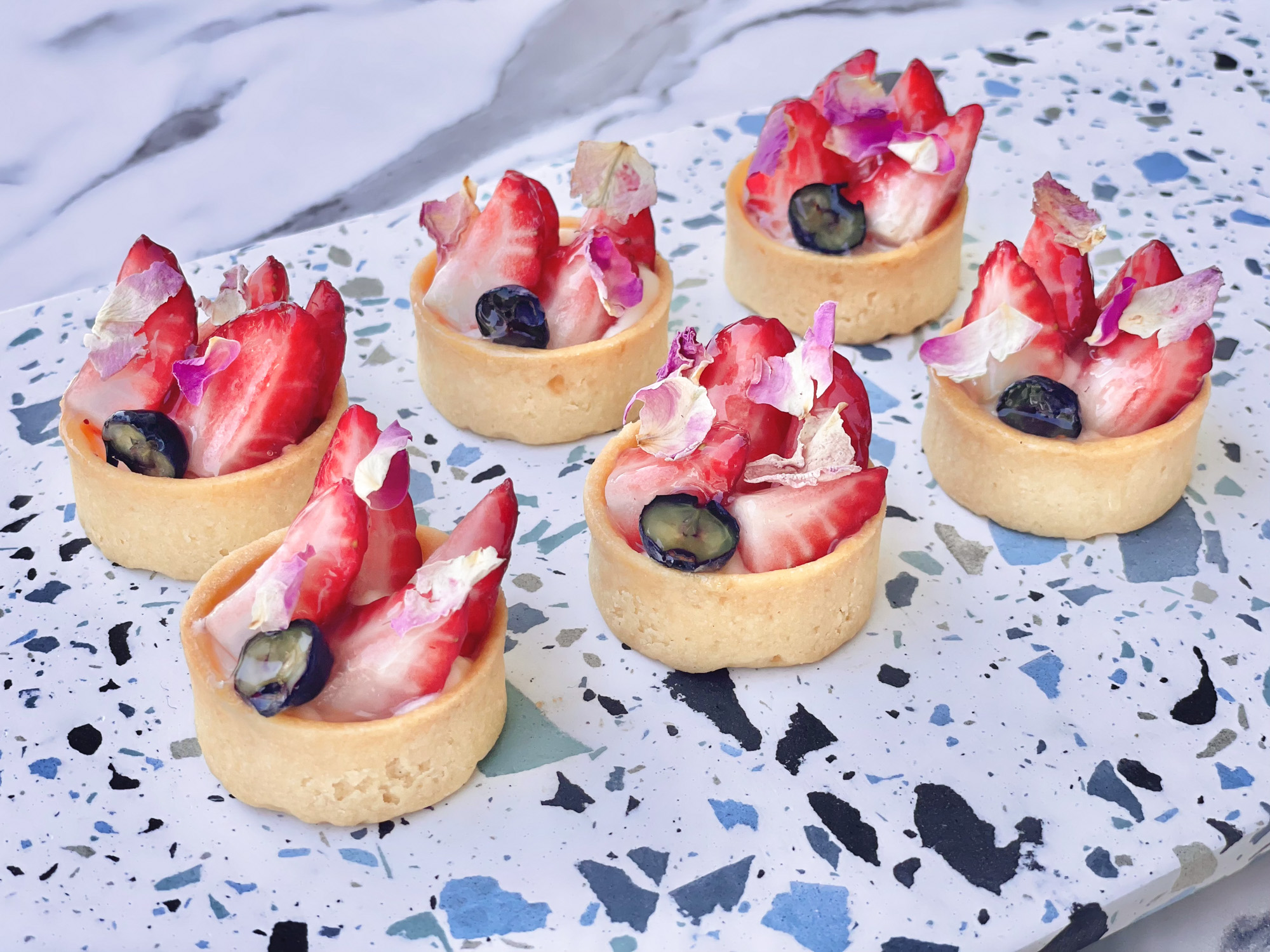 Fruit tart canapés (12pc)