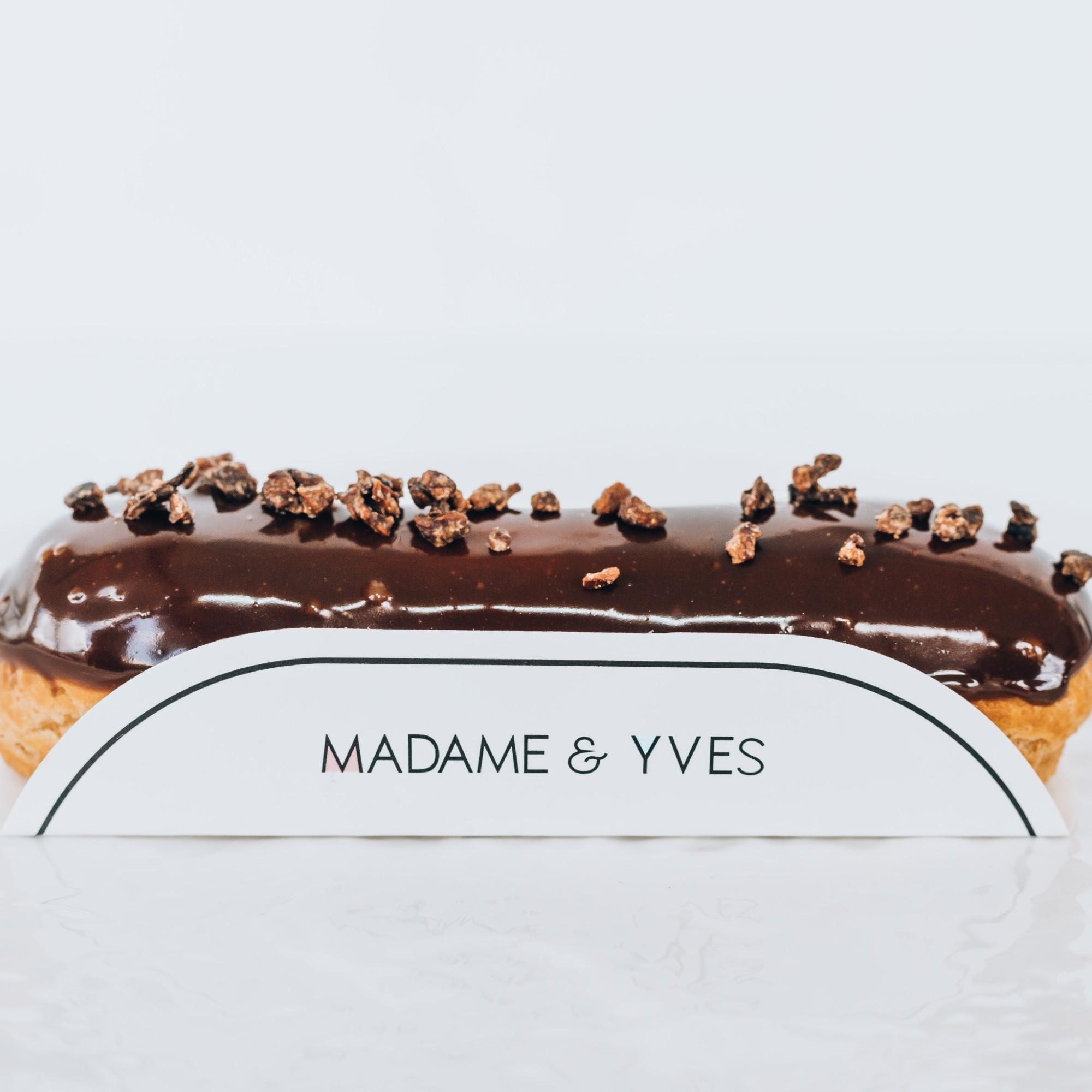 Chocolate Valrhona Eclair